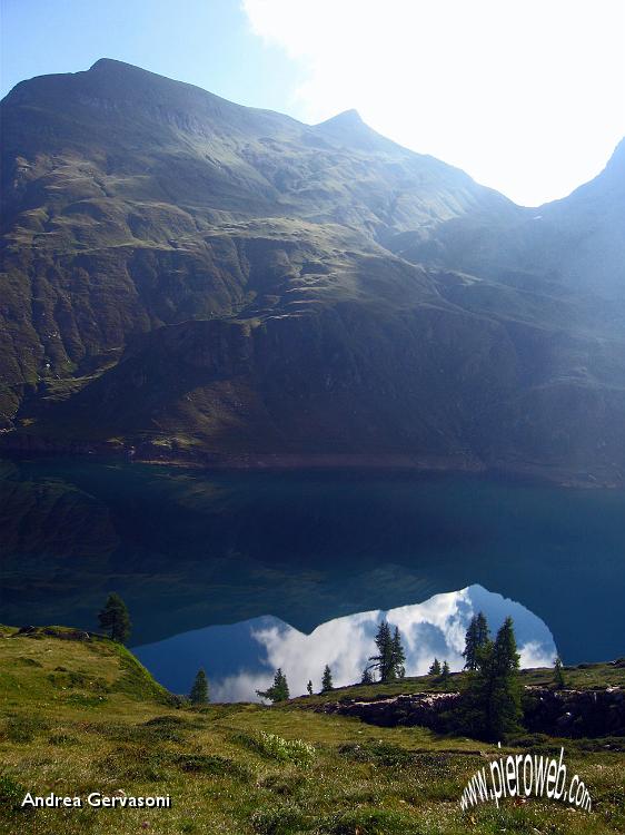 3 riflessi sui Laghi Gemelli.jpg